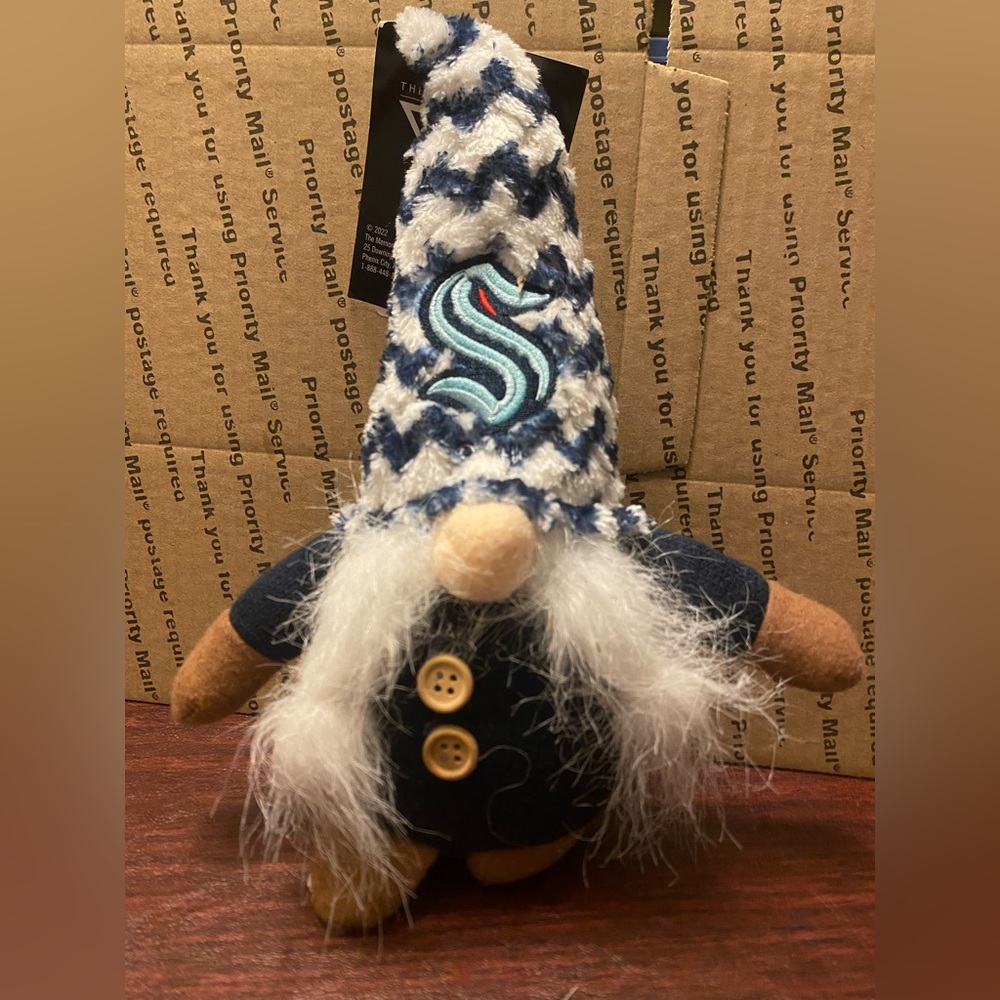 Seattle Kraken Gnome Blue w/Bushy Beard, Tall Beanie 10" Memory Company Rare!
